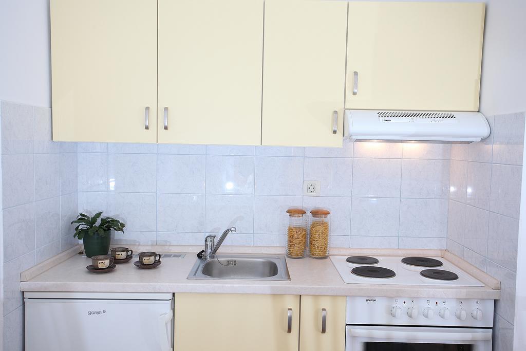 Apartment Mileta Makarska Exterior foto